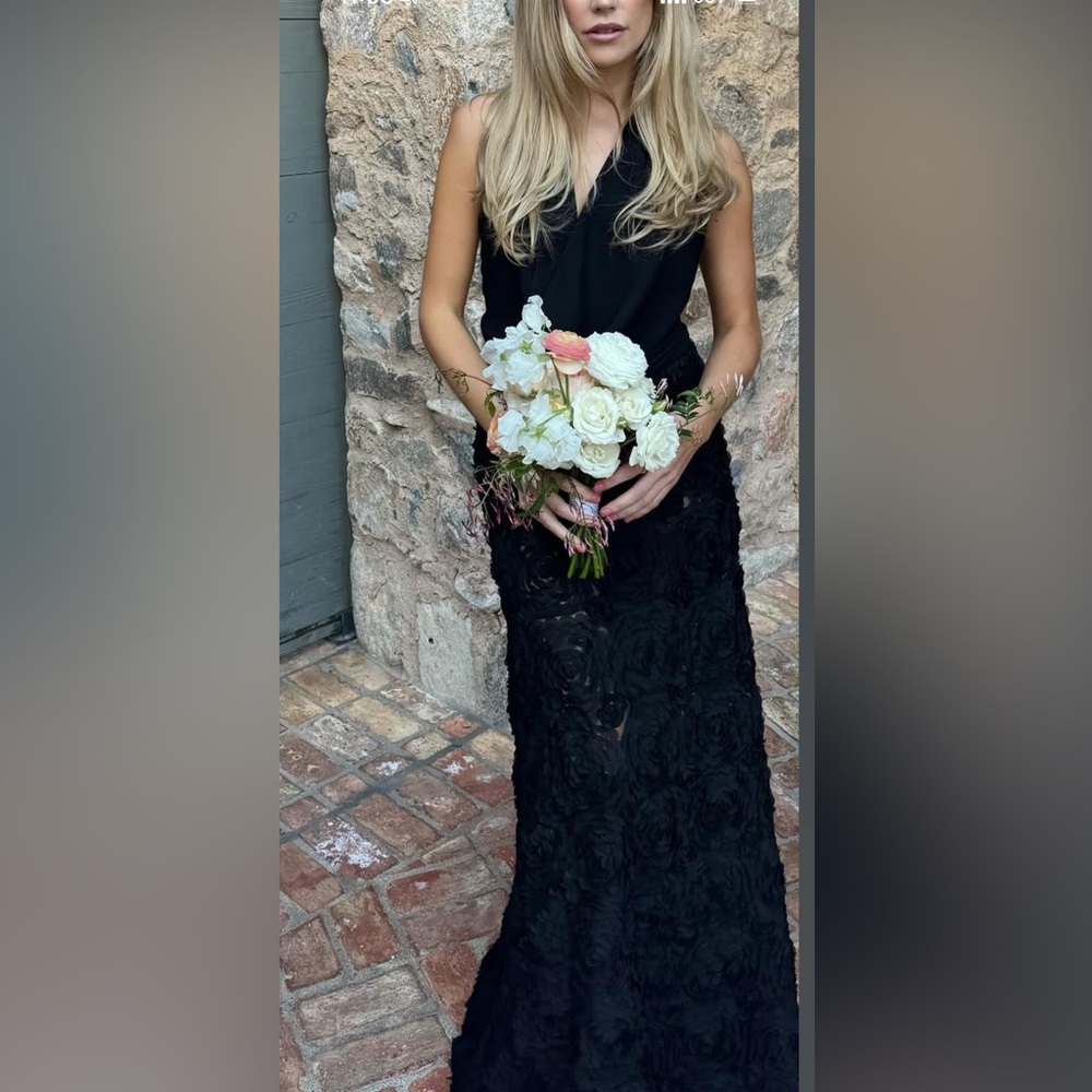 Arcina Ori Black Maxi Dress - Picture 5 of 6